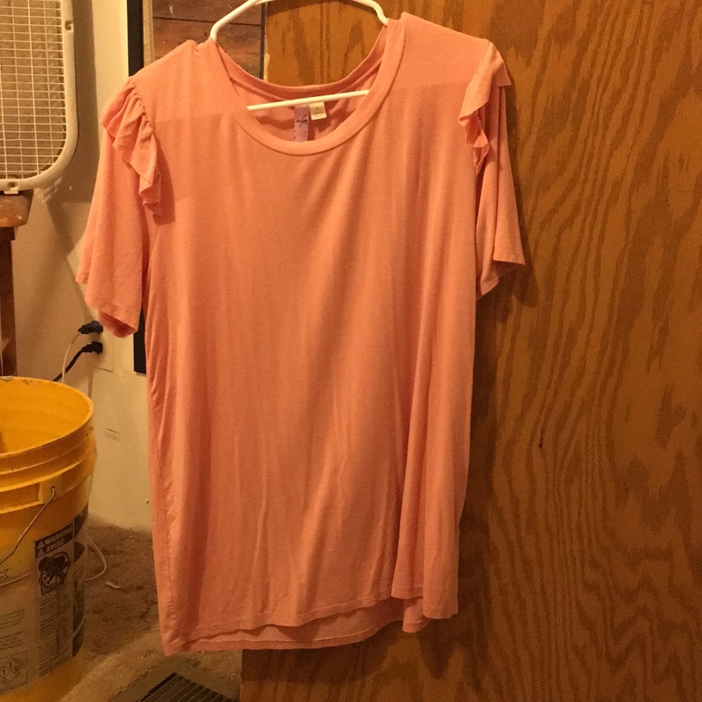 Blouse ruffle shoulder line ssleeve